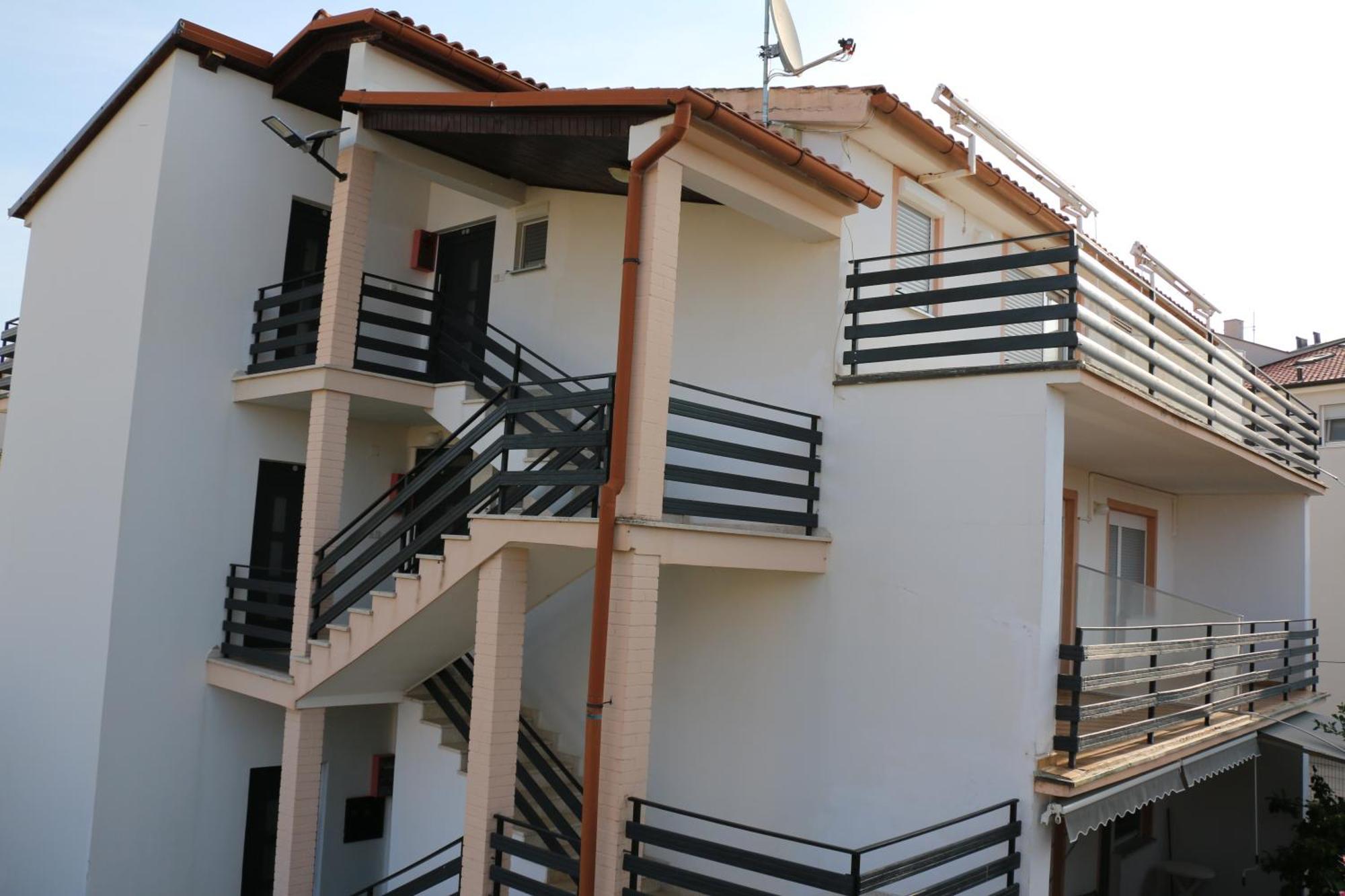 Apartmani Suhi Brod Medulin Bagian luar foto