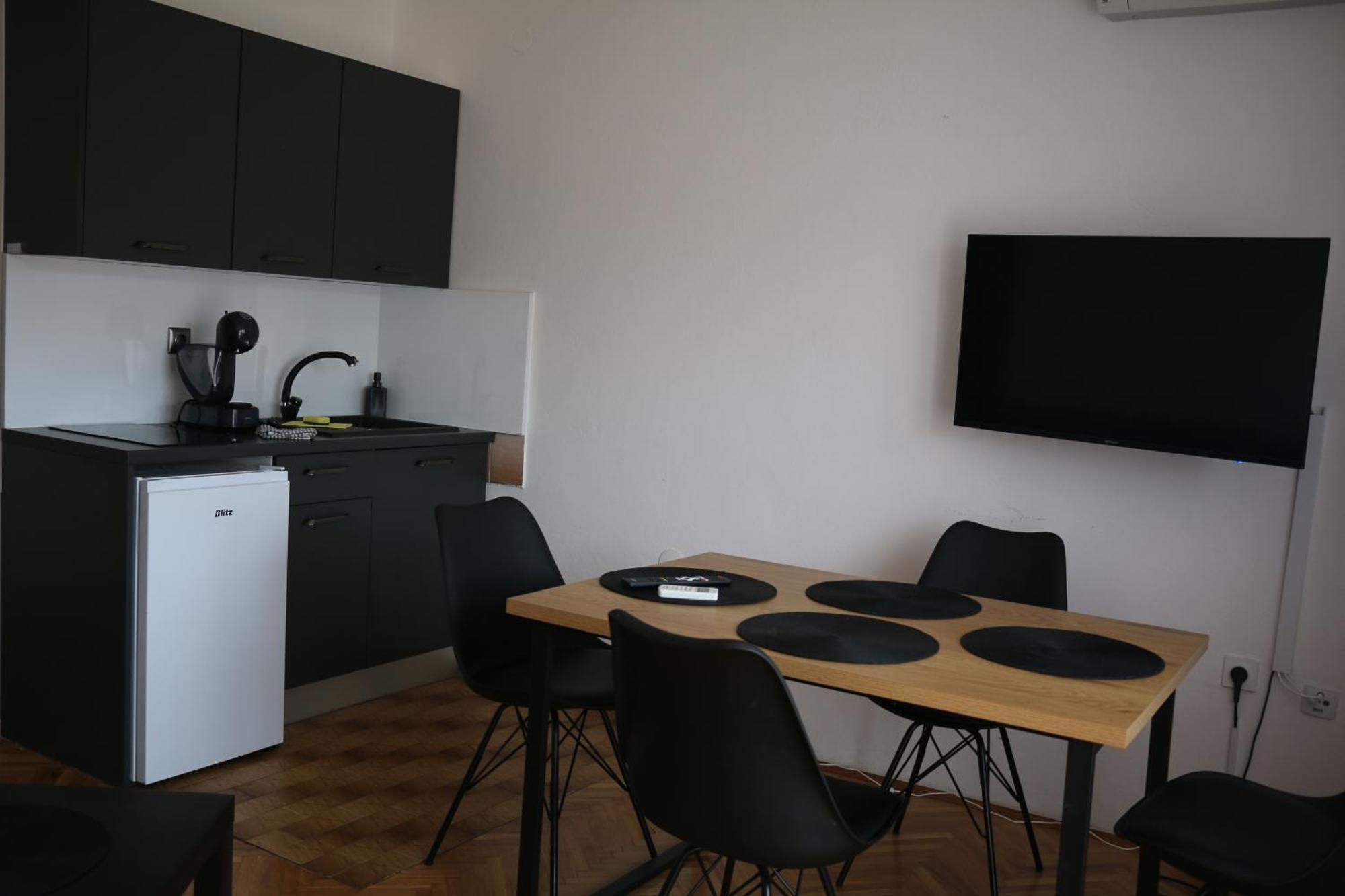 Apartmani Suhi Brod Medulin Bagian luar foto
