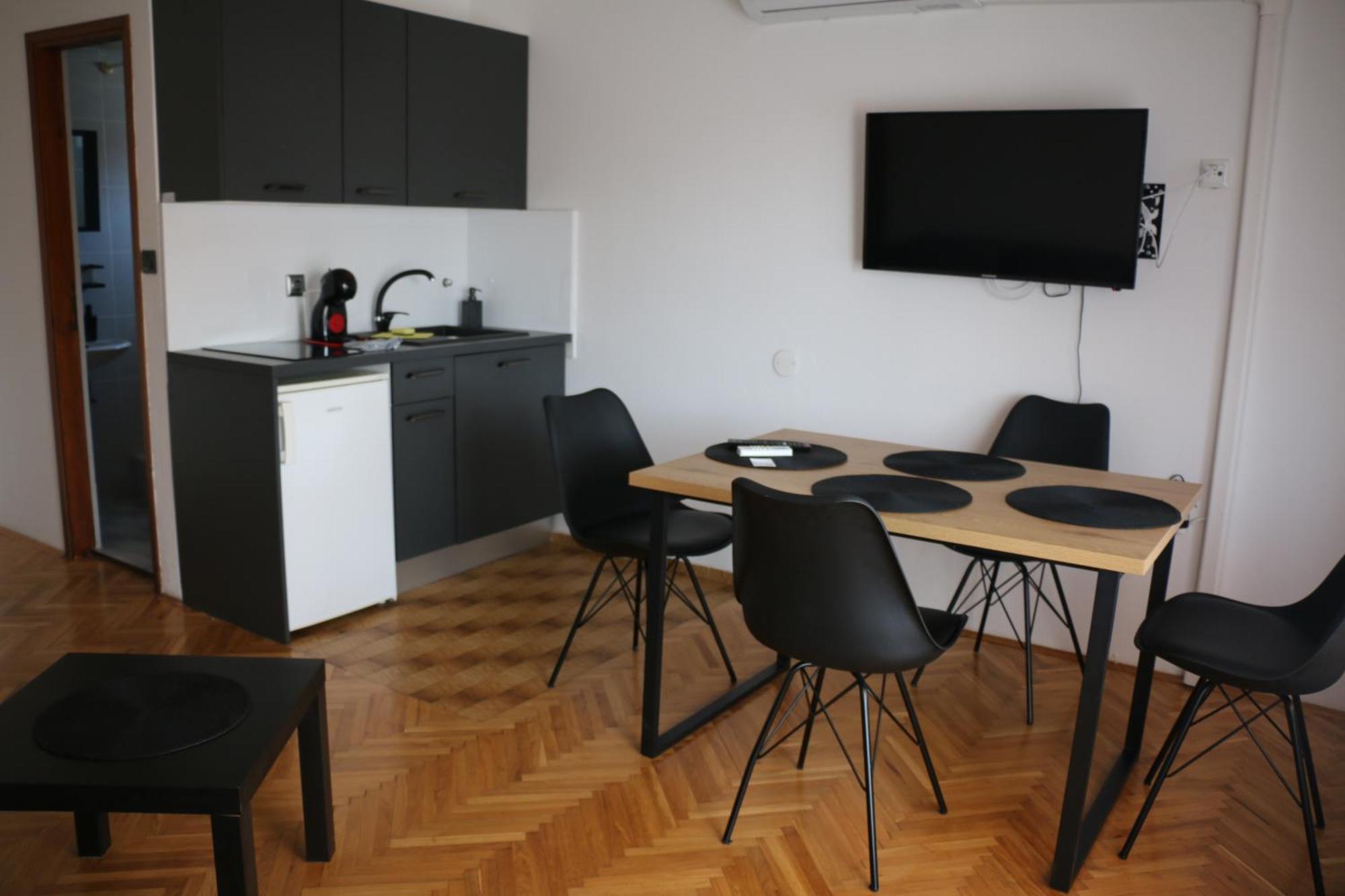 Apartmani Suhi Brod Medulin Bagian luar foto